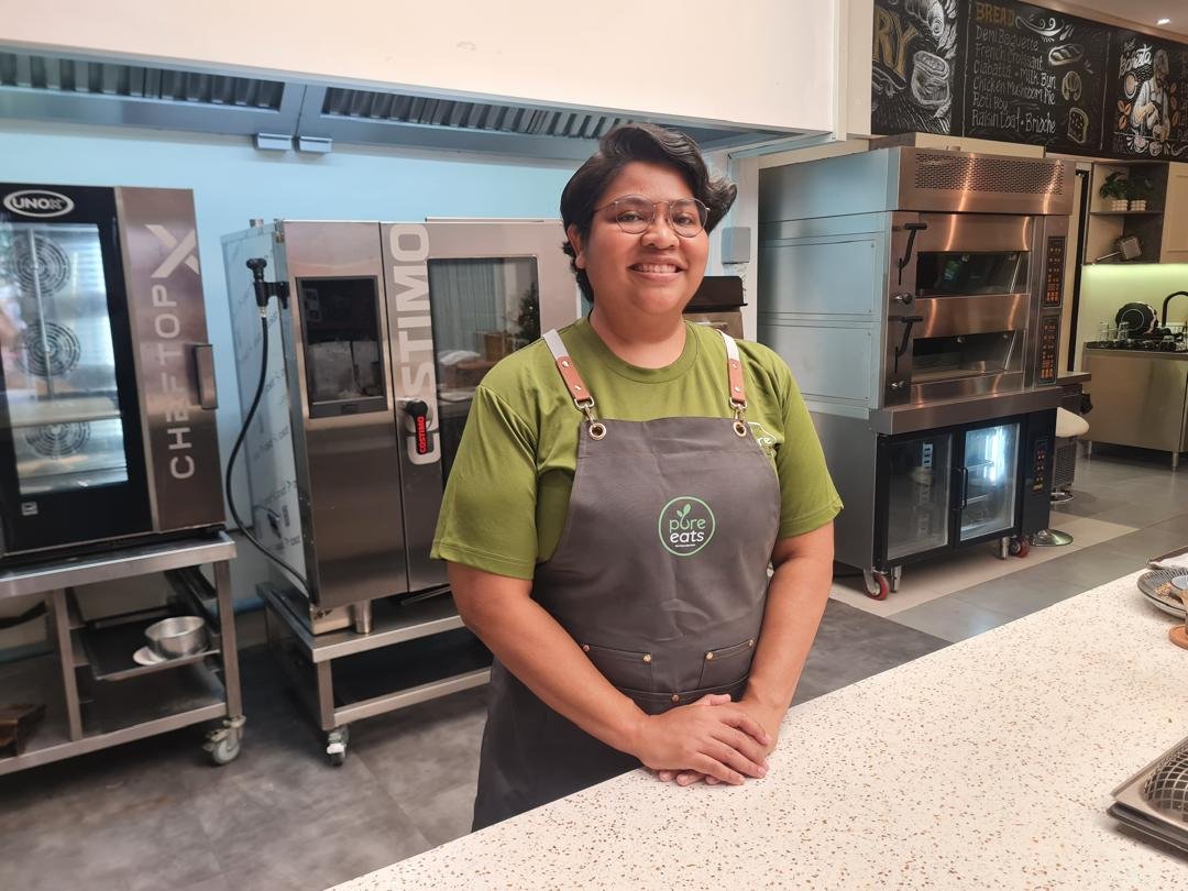 Amira in the Pure Eats kitchen